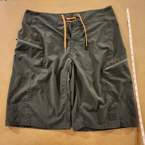 5.11 Tactical Shorts Mens 30 Green Cargo Ripstop Outdoor Hiking Zipper Pockets